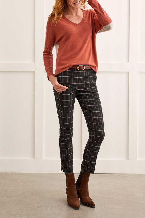 TRIBAL VNECK SWEATER CVOPPER FRONT TAN BACK